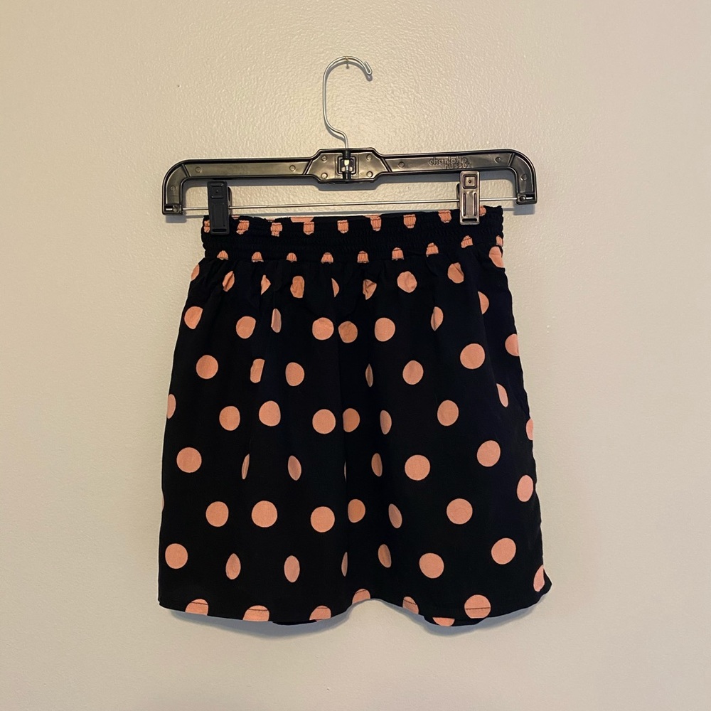 H&M skirt 🖤 - Picture 2 of 2